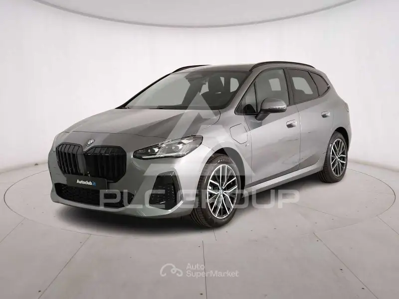 2026 BMW 218