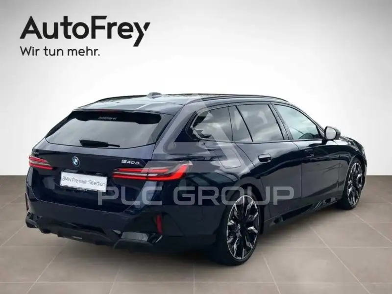 2026 BMW 523