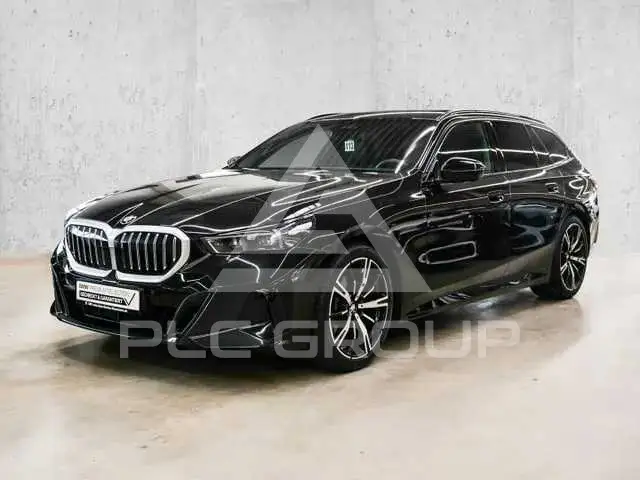 2026 BMW 523