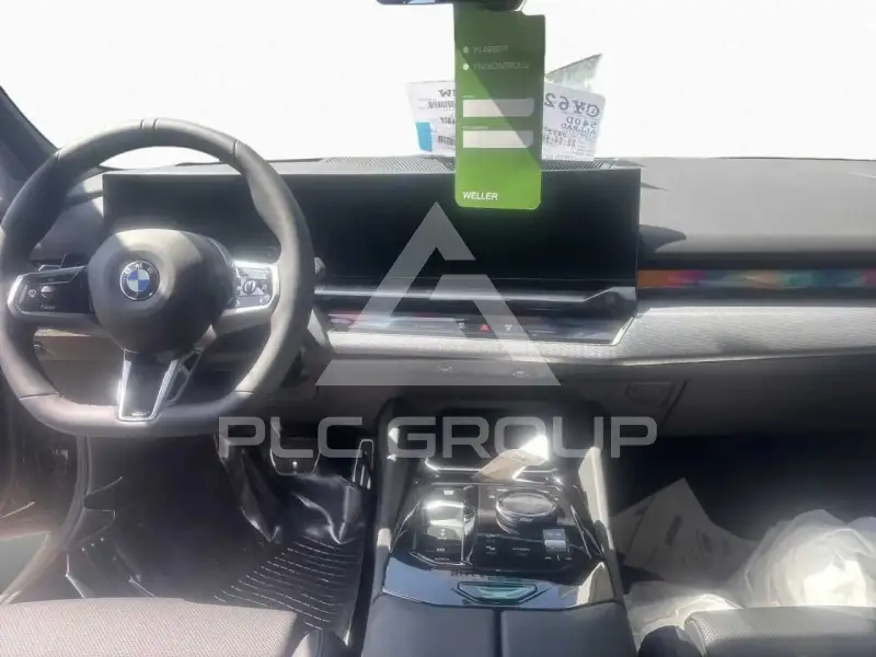 2026 BMW 523