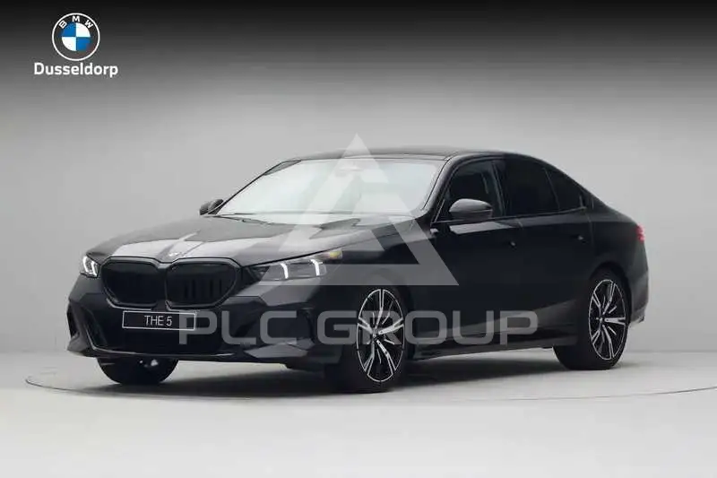 2026 BMW 523