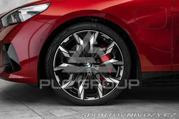 2026 BMW 523