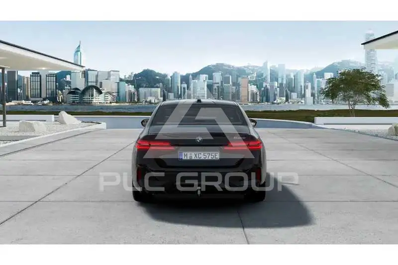 2026 BMW 523