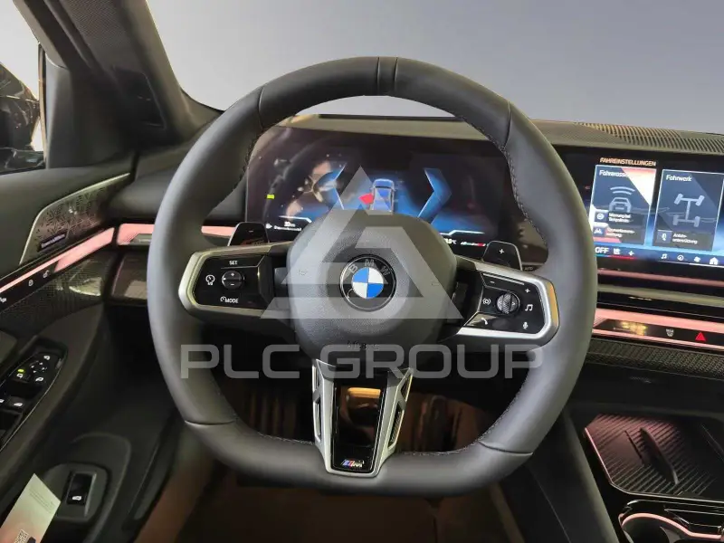 2026 BMW 523