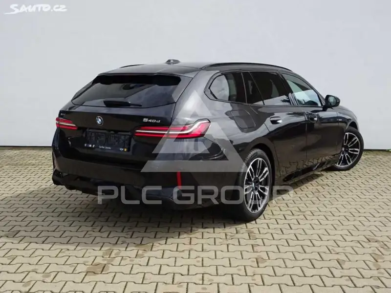 2026 BMW 523
