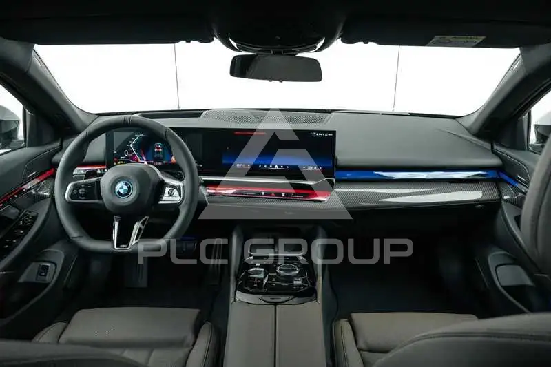 2026 BMW 523