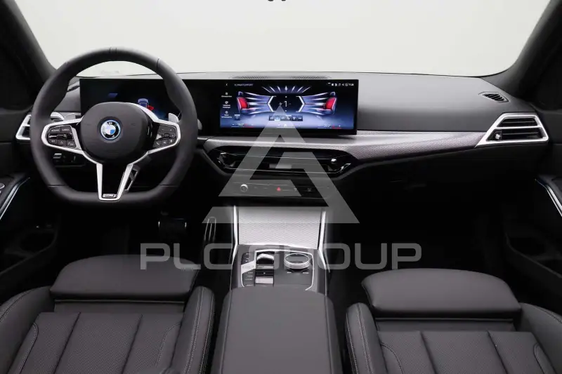 2026 BMW 330