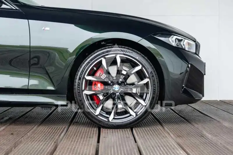 2026 BMW 330