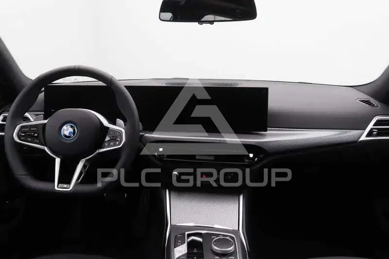 2026 BMW 330