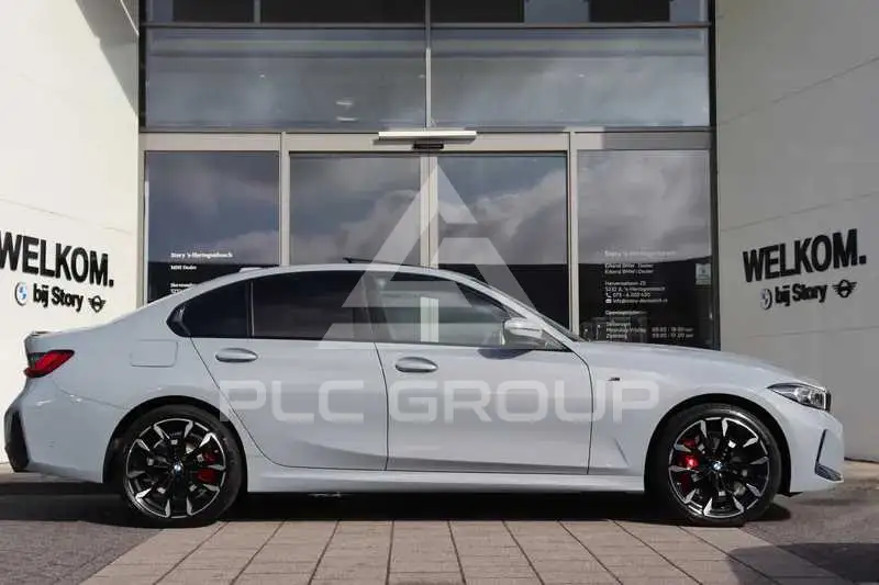 2026 BMW 330