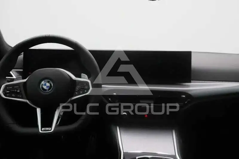 2026 BMW 330