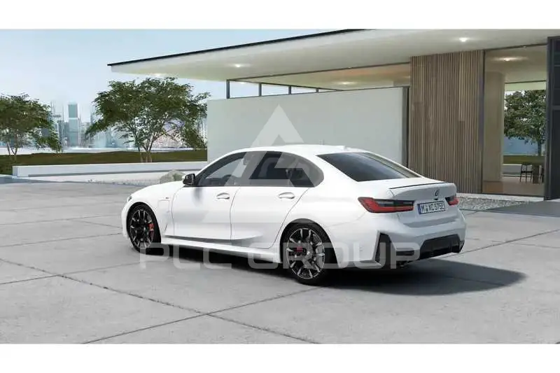 2026 BMW 330