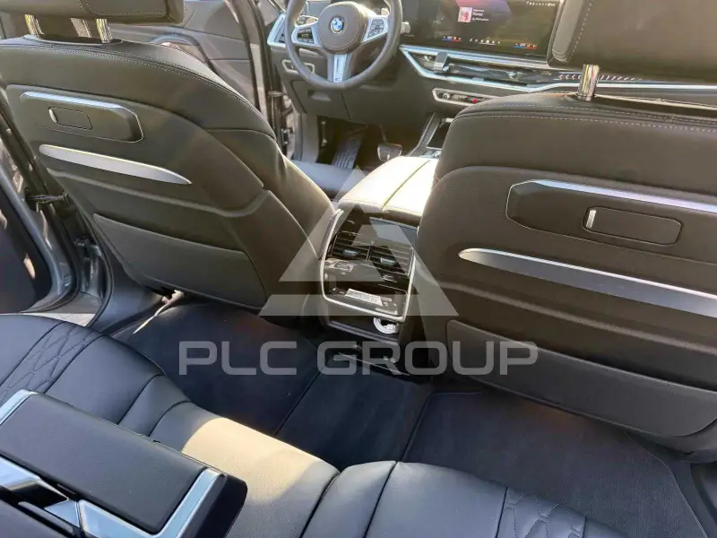 2026 BMW X7