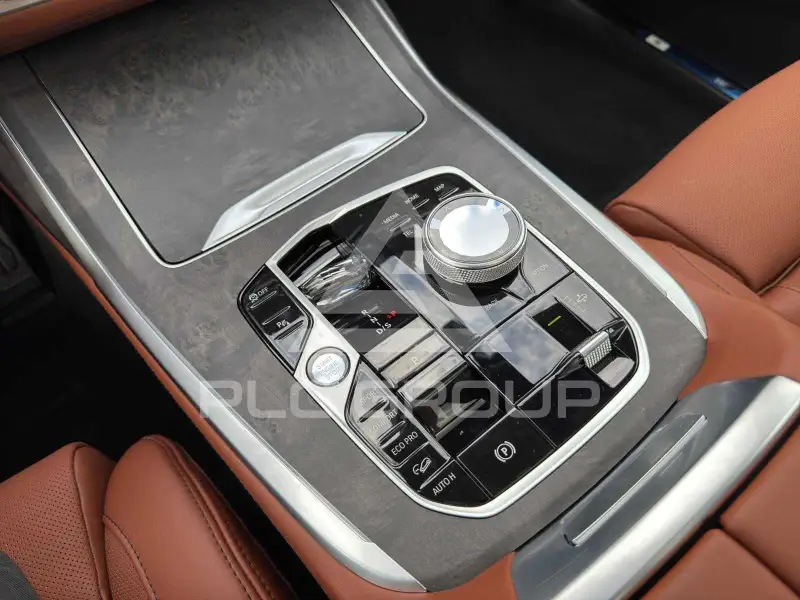2026 BMW X7