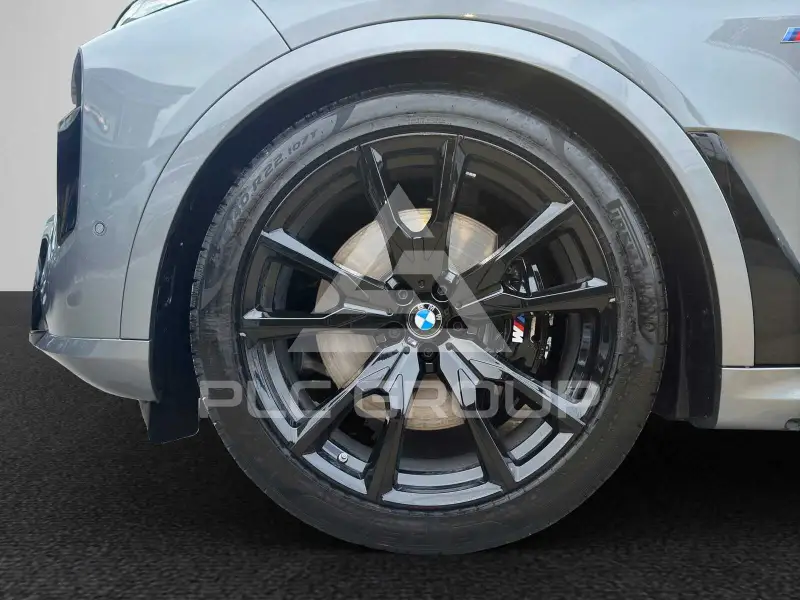 2026 BMW X7
