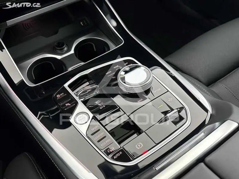 2026 BMW X7