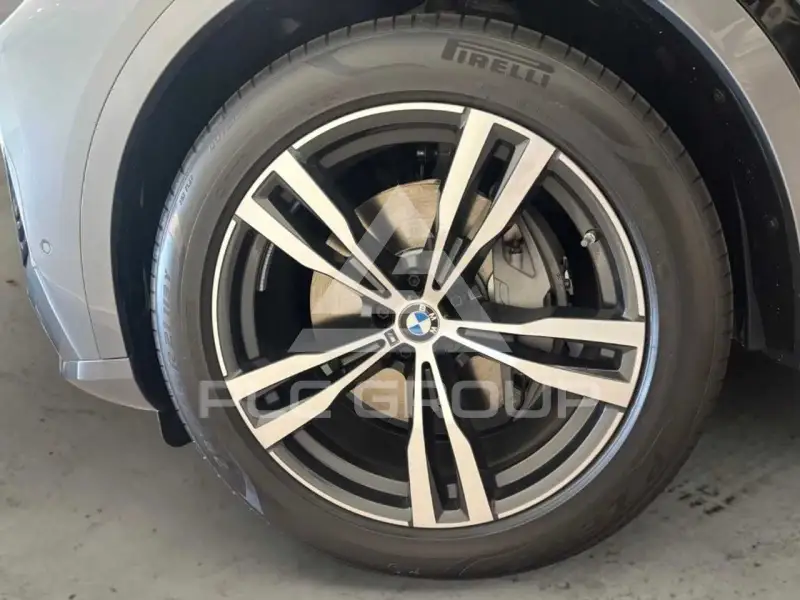 2026 BMW X7