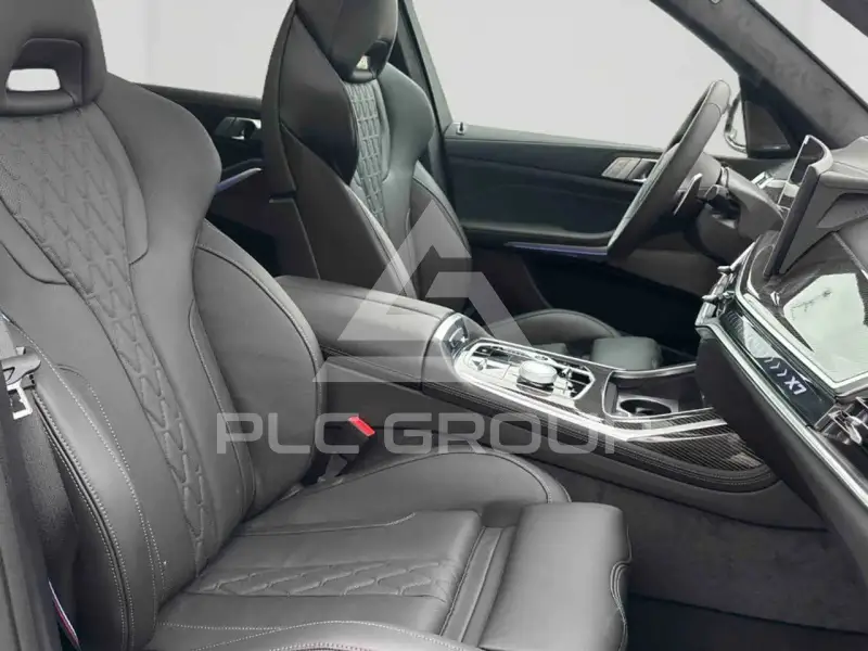 2026 BMW X7