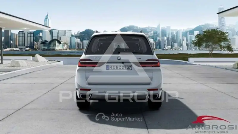 2026 BMW X7