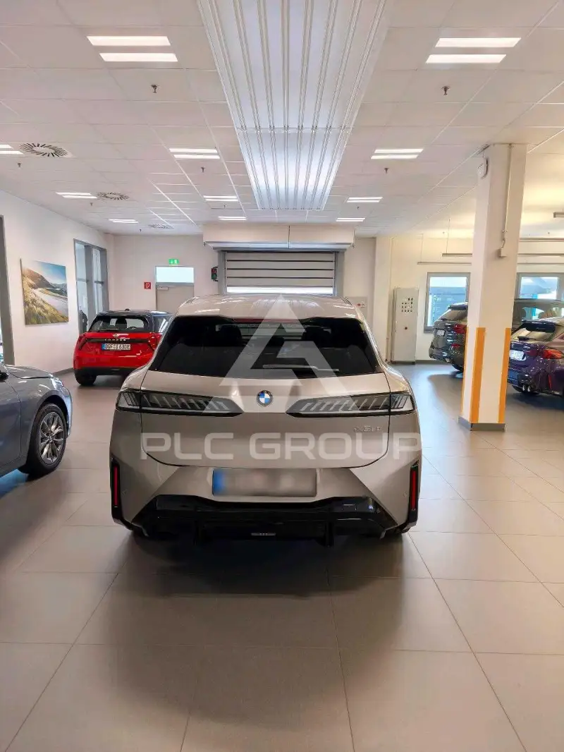 2026 BMW iX