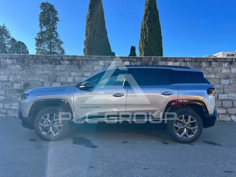 2026 Jeep COMPASS