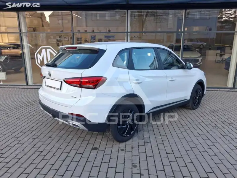 2026 MG ZS