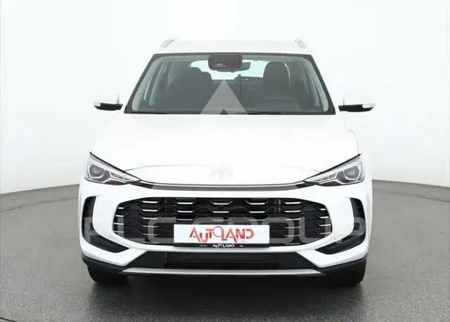 2026 MG ZS