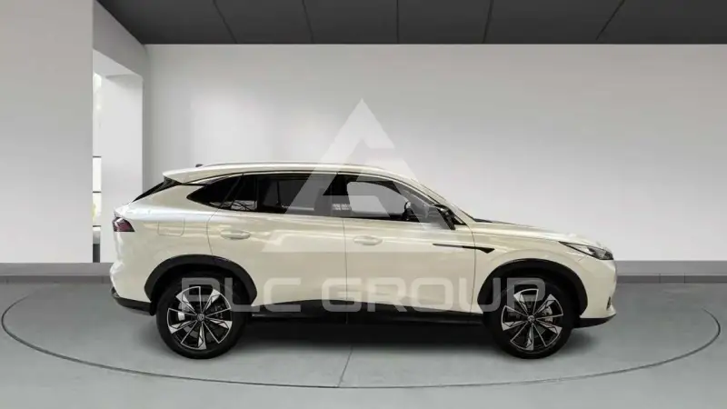 2026 MG Hs