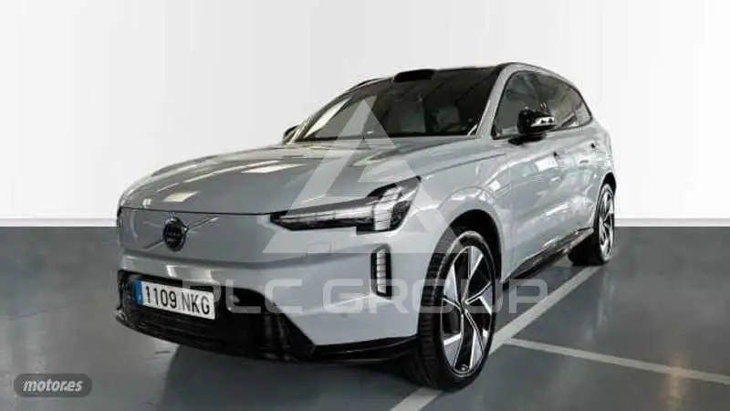 2026 Volvo EX 90