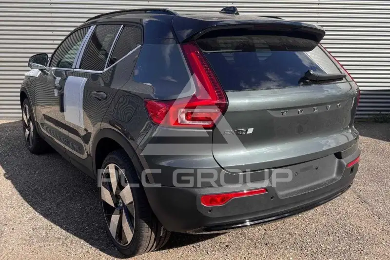 2026 Volvo EX 40