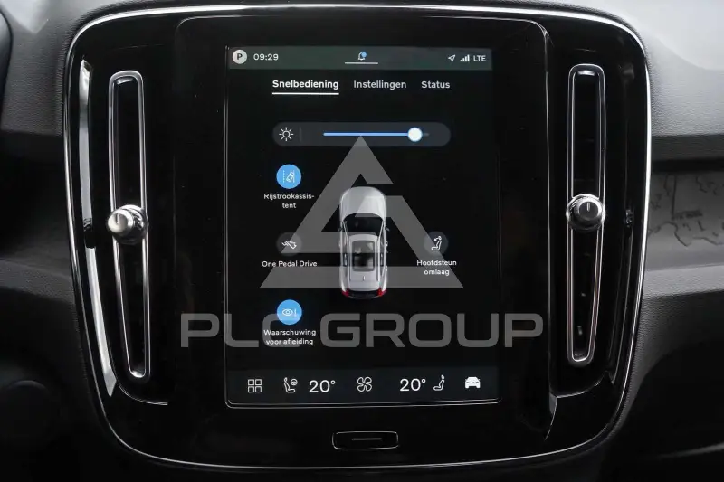 2026 Volvo EX 40
