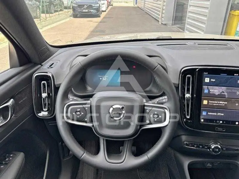 2026 Volvo EX 40