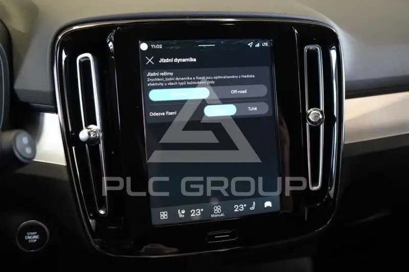 2026 Volvo XC40