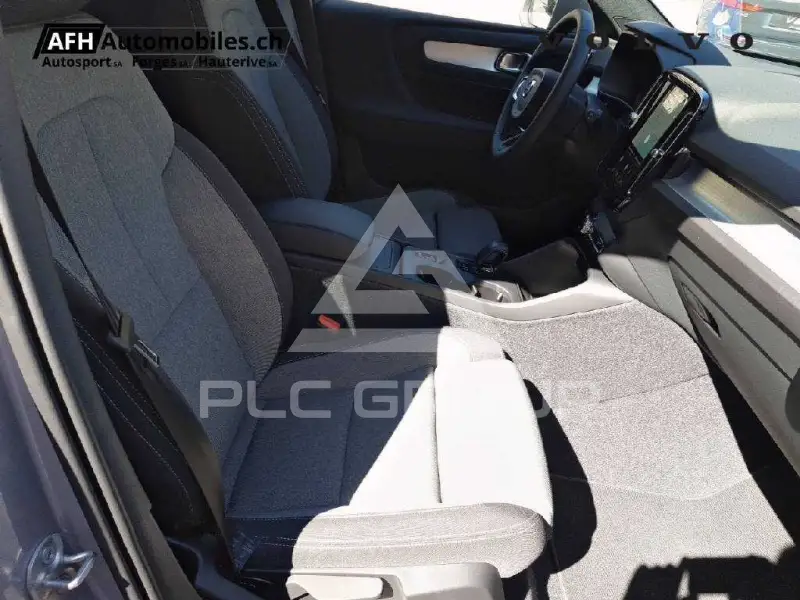2026 Volvo XC40