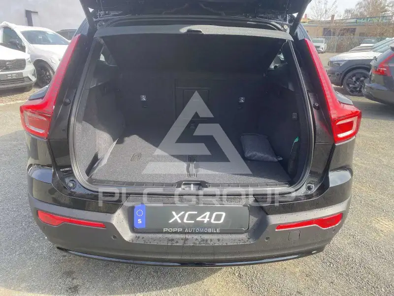 2026 Volvo XC40