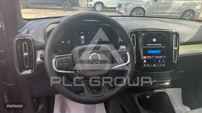 2026 Volvo XC40