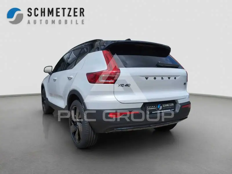 2026 Volvo XC40