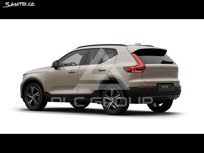 2026 Volvo XC40
