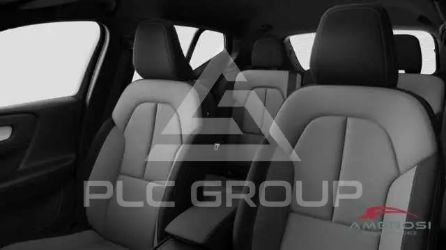 2026 Volvo XC40