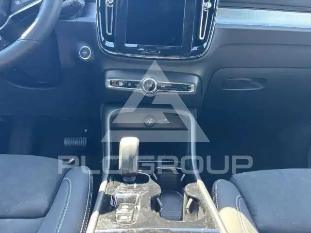 2026 Volvo XC40
