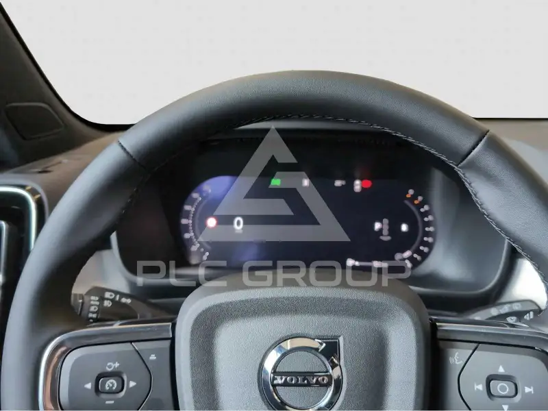 2026 Volvo XC40