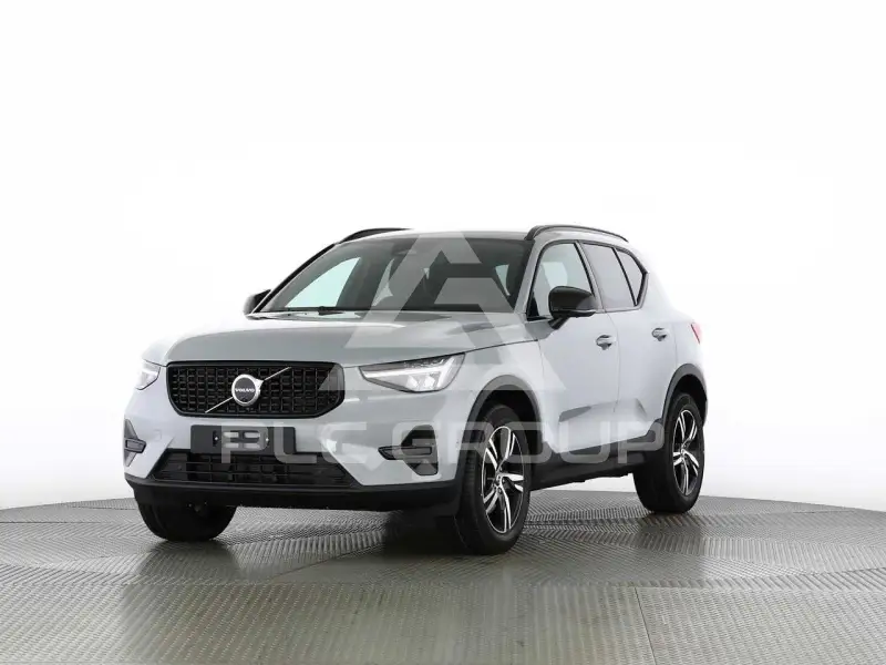 2026 Volvo XC40