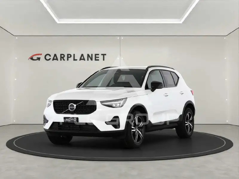2026 Volvo XC40