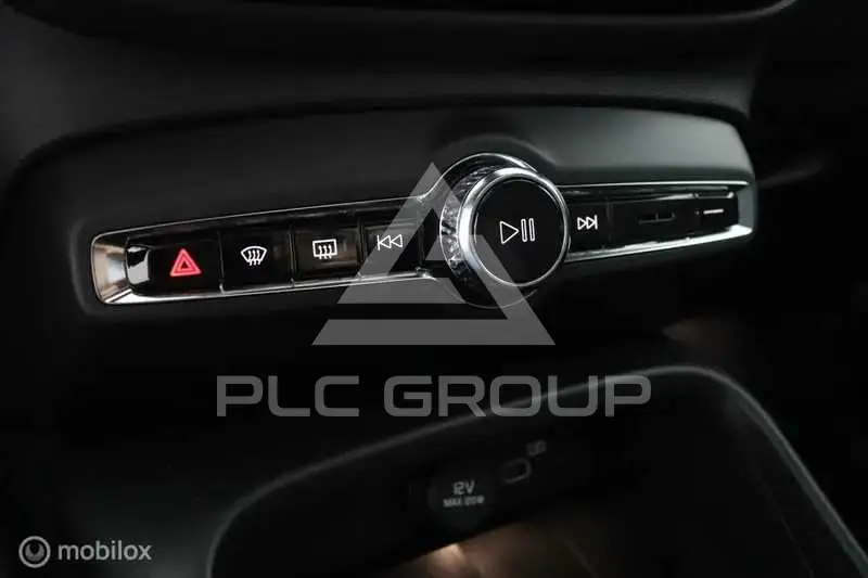 2026 Volvo XC40