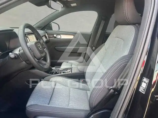 2026 Volvo XC40