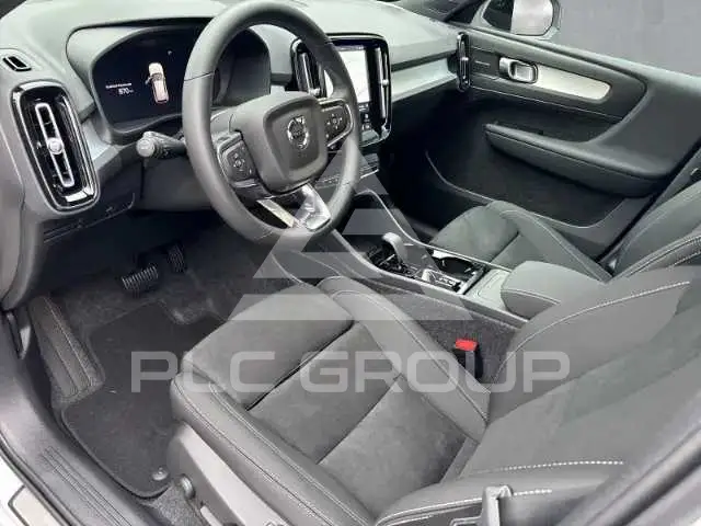 2026 Volvo XC40