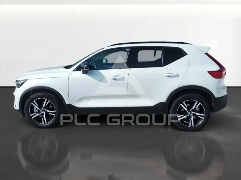 2026 Volvo XC40
