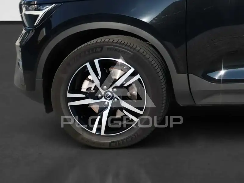2026 Volvo XC40