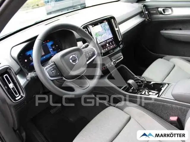 2026 Volvo XC40