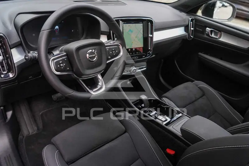 2026 Volvo XC40
